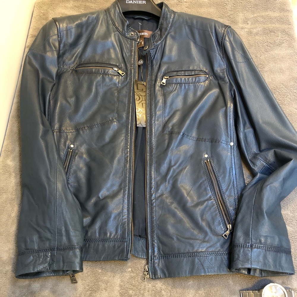 Gorgeous Danier Blue Leather Jacket M New
